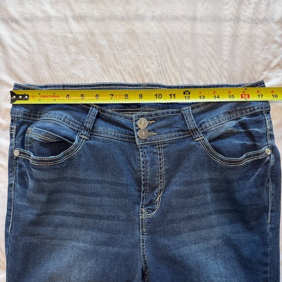 Wallflower Luscious Curvy Fit Bootcut Size 14 Plus Long EUC - Picture 8 of 8